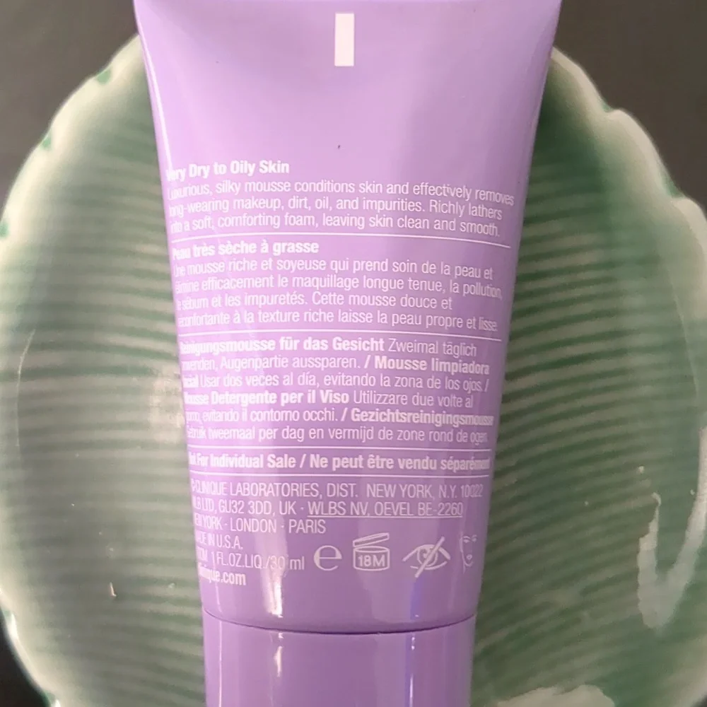 Facial Cleansing Mousse